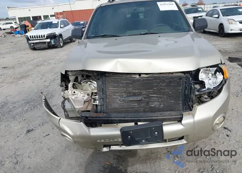 2011 Ford Escape Xlt z USA, uszkodzony, nr VIN 1FMCU0D73BKB70526